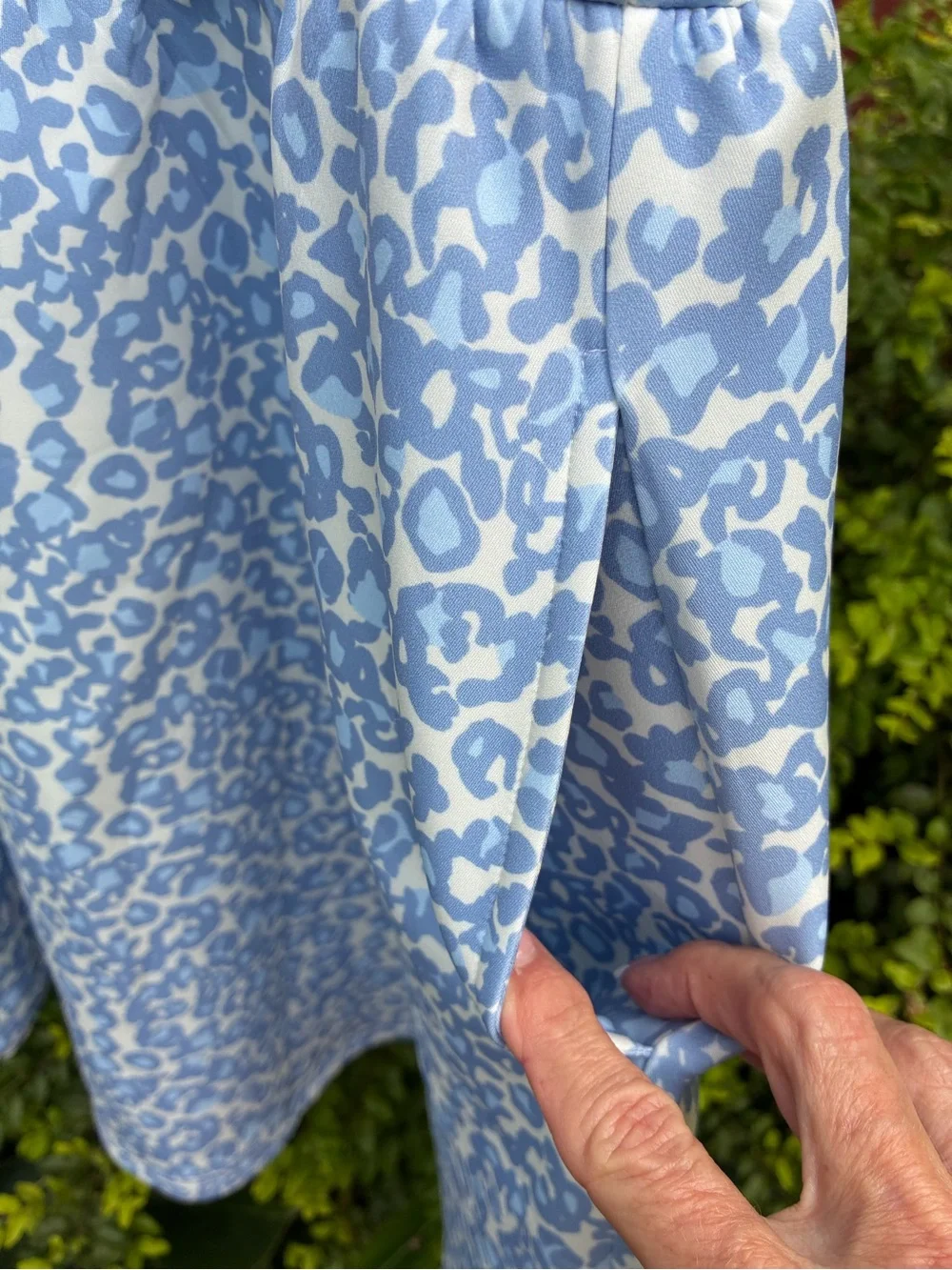 SSYS NWOT Augusta Pearl Button Scuba Dress Blue Animal Print Size Large (10-12) - Picture 9 of 11